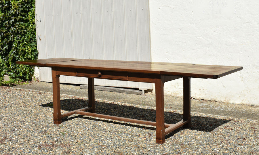 French antique oak extending farmhouse table – A rare vintage treasure
